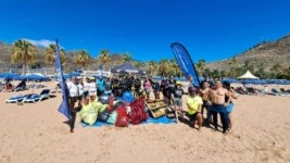 Asociados de Marnin en una jornada en la playa